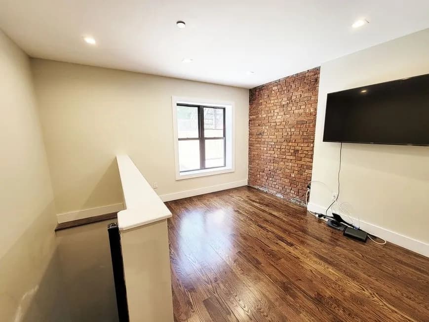 252 West 132nd Street-2.webp